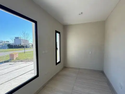 Casa en Venta en Haras Santa Maria, USD 250.000