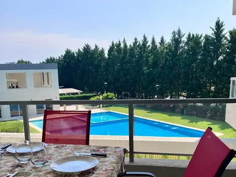 Av. de los Lagos 3100