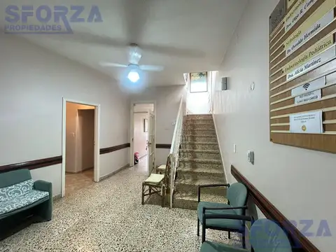 Casa 6 ambientes con 3 baños