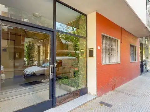 Departamento con Local en Parque Patricios
