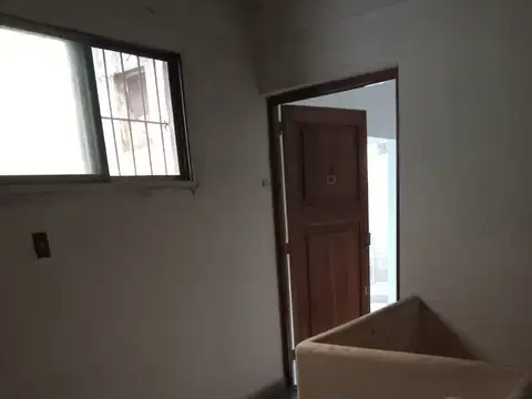 Avenida Juan Bautista Alberdi 2400, Piso 1