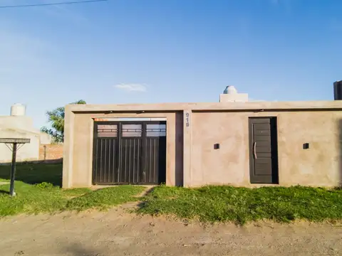 ALQUILER - CASA - 3 DORMITORIOS - PUNTA ALTA