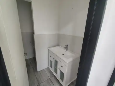 Oficina en Alquiler al Este