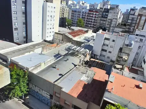 Oficina 5 ambientes con 1 baño