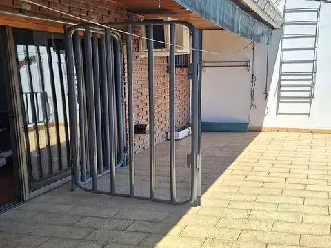 CASA 5 AMBIENTES PILETA QUINCHO COCHERAS  