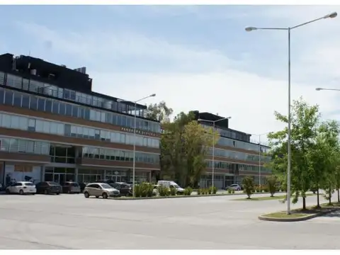 Oficina en Alquiler en Moreno, USD 8.099