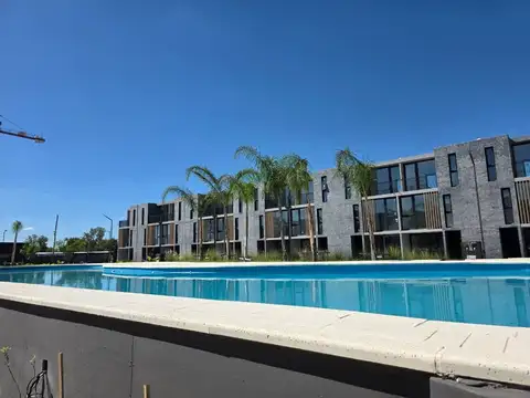 Venta casa 4 amb Jardin coche Tigre Rincon Milberg