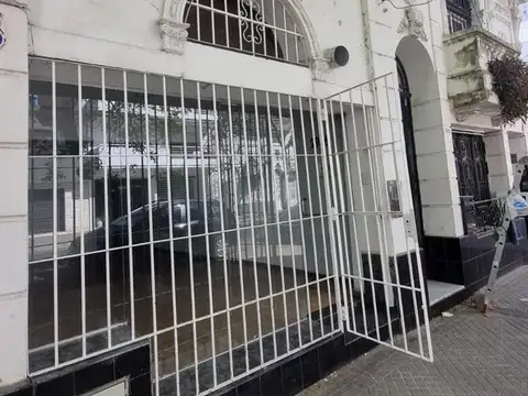 Local en Alquiler en Nuestra Señora De Lourdes, $ 980.000