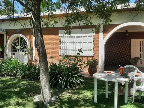 VENTA QUINTA 3 AMBIENTES EN CARLOS SPEGAZZINI EZEIZA