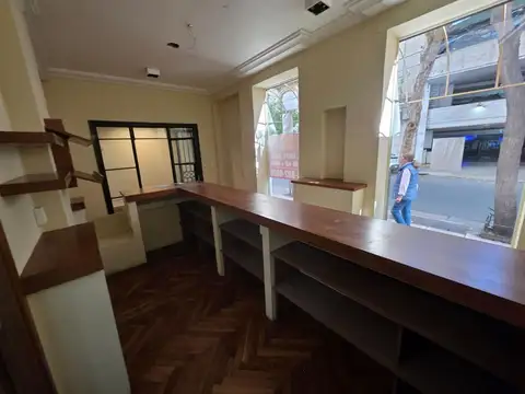 Local en Alquiler en  Barrio Norte / Recoleta