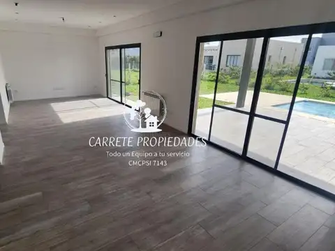 Casa en Venta en Santo Tomas, USD 1.300