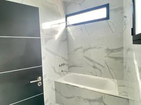 Casa en Venta en El Principado - Canning