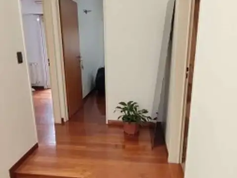 RAMOS MEJIA - EXCELENTE CASA 3 DORMITORIOS - 3 BAÑOS - COCHERA - QUINCHO  