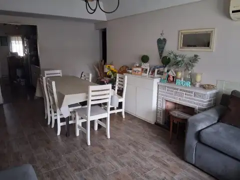 VENTA CASA 5 AMBIENTES RAMOS MEJÍA