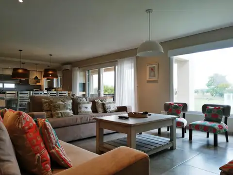 Hermosa casa fondo al Golf en alquiler temporal