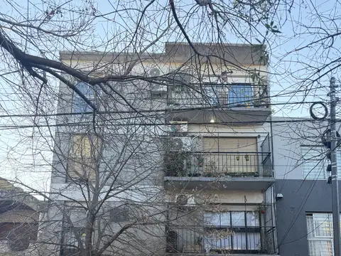 Alquiler Departamento 2 ambientes Planta Baja con patio con bajas expensas