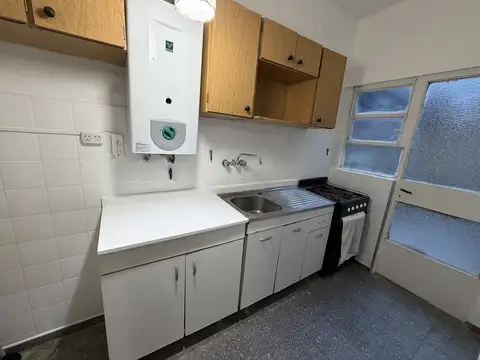 Nueva York 3000, Piso PB