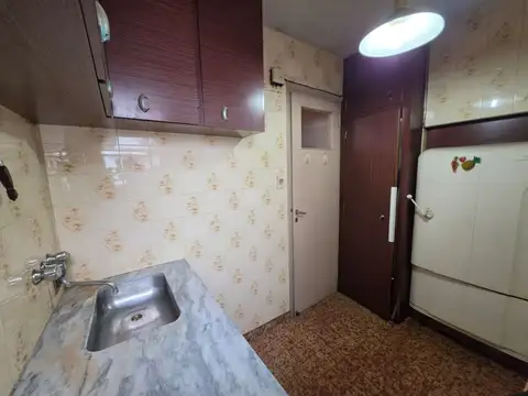 DEPARTAMENTO VENTA  3 AMBIENTES FLORES