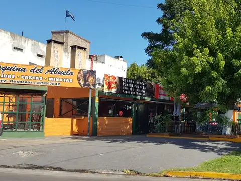 Av. Hipolito Yrigoyen 14400