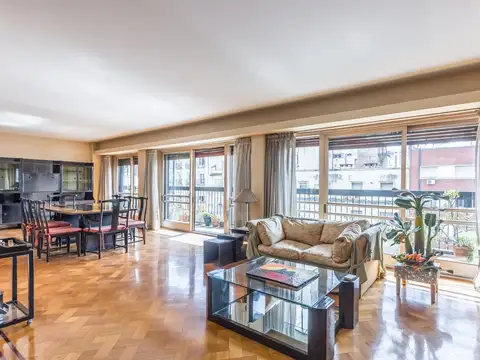 Departamento en Venta de 5 ambientes