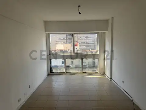 VENTA DEPARTAMENTO MONOAMBIENTE / OFICINA EN RECOLETA PISO ALTO APTO CREDITO