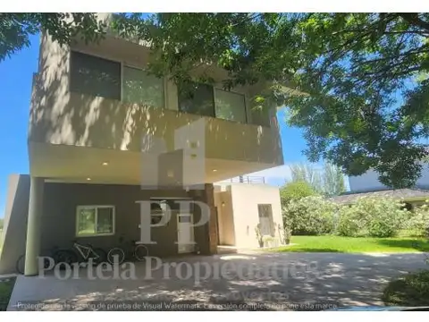 Ruta 24 y Av. Corrientes , Piso 0