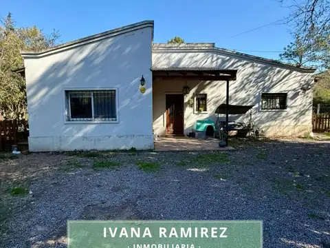 Se vende casa de 4 ambientes Apta Crédito Hipotecario en Lezica y Torrezuri, Luján