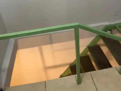 Depto Tipo Casa 4 ambientes con 2 baños