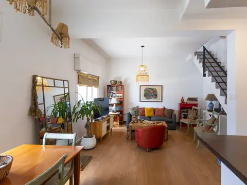 Depto Tipo Casa en Venta de 4 ambientes