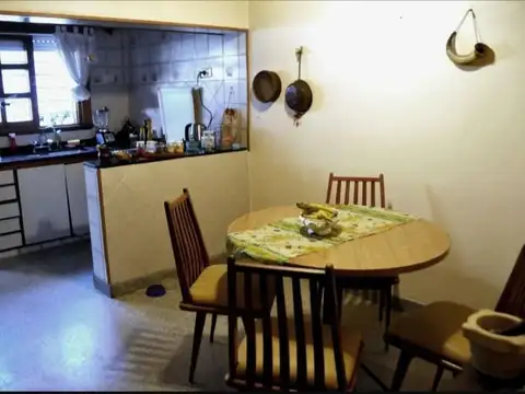 Depto Tipo Casa 3 ambientes con 1 baño