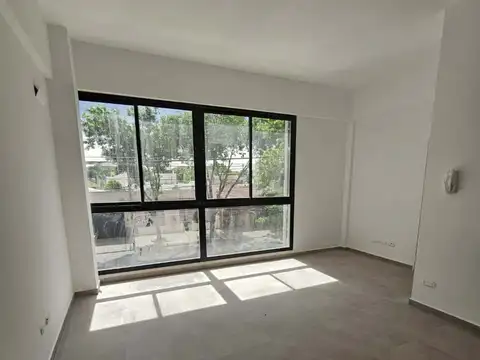 Depto Tipo Casa en Venta en Villa Adelina, USD 55.000