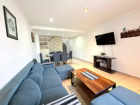 Depto Tipo Casa en Venta 17 años