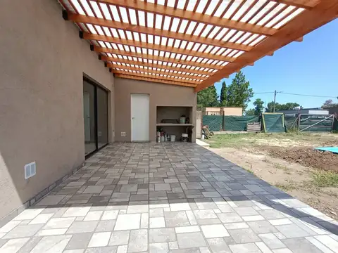 Casa en Venta con 1 cochera