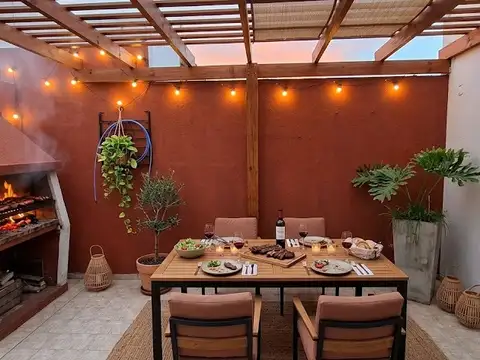 PH 2 dormitorios, con balcon y patio con parrilla y lavadero