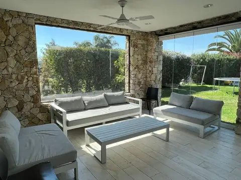 Casa en Alquiler Temporal de 4 dormitorios