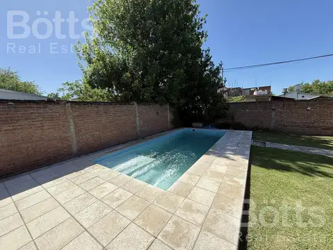 Casa 4 ambientes con 1 baño