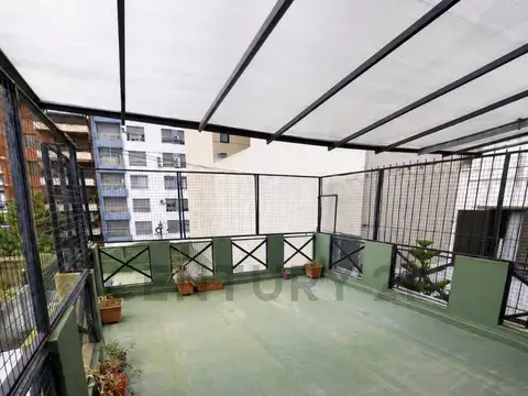 VENTA PH 4 AMBIENTES CON TERRAZA PROPIA Y QUINCHO EN CABALLITO OPORTUNIDAD