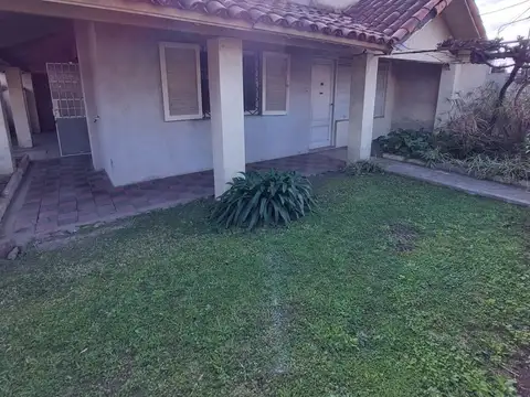 Casa - Venta - Argentina, Morón - mendeville 2242