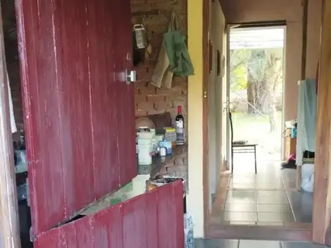 Casa 2 ambientes con 1 baño