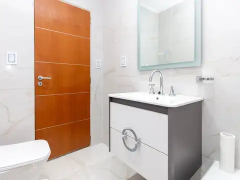 Depto Tipo Casa en Venta 50 años