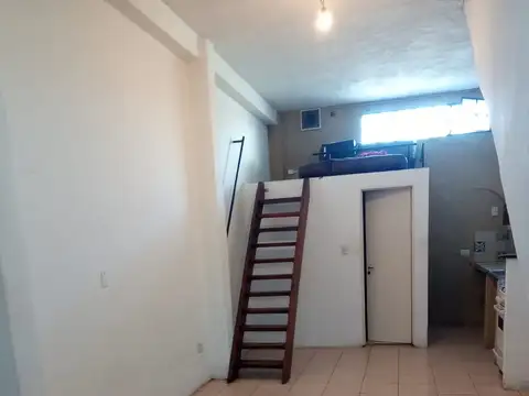 Depto Tipo Casa en Alquiler de Monoambiente