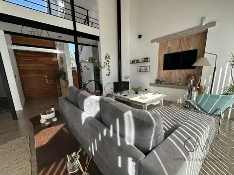 Casa 4 ambientes con 2 baños