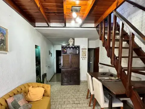 Casa 2 ambientes con 1 baño