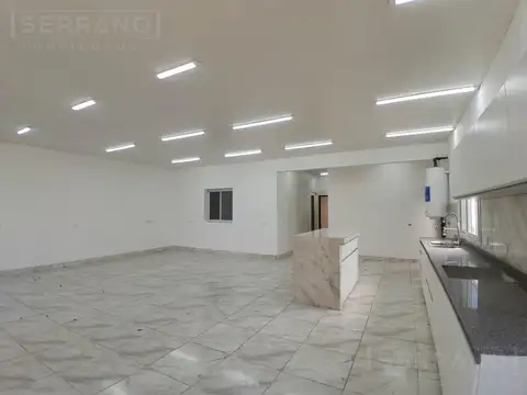 Venta casa 6 ambientes en Centro de Benavidez