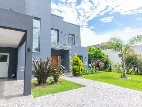 Casa en Venta en Barrancas de Iraola, USD 379.000