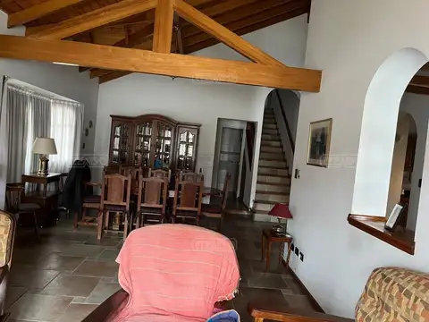 Casa  en Venta en Banco Provincia, Francisco Álvarez, Moreno