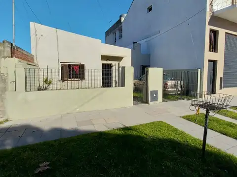 VENTA CASA 3 AMBIENTES BERNARDINO RIVADAVIA