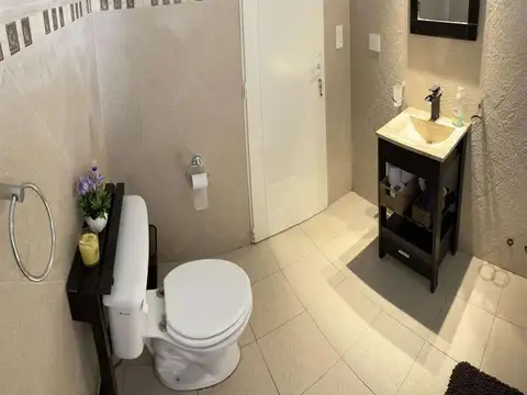 Casa 2 ambientes con 1 baño