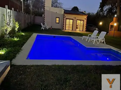 Casa en Venta con 5 cocheras