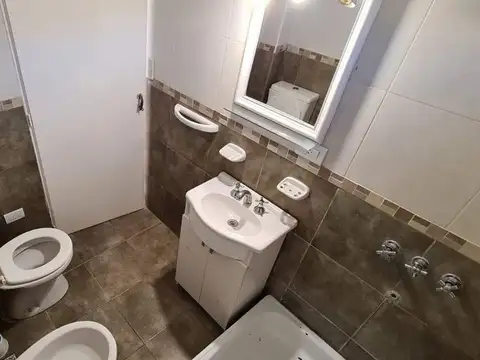 Depto Tipo Casa 3 ambientes con 1 baño